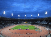 熊猫体育2026-梅西贡献制胜表现，阿根廷生死战取胜加拿大