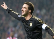 熊猫体育官网入口-福克斯关键三分定乾坤，北京队踏平火箭迎五连胜