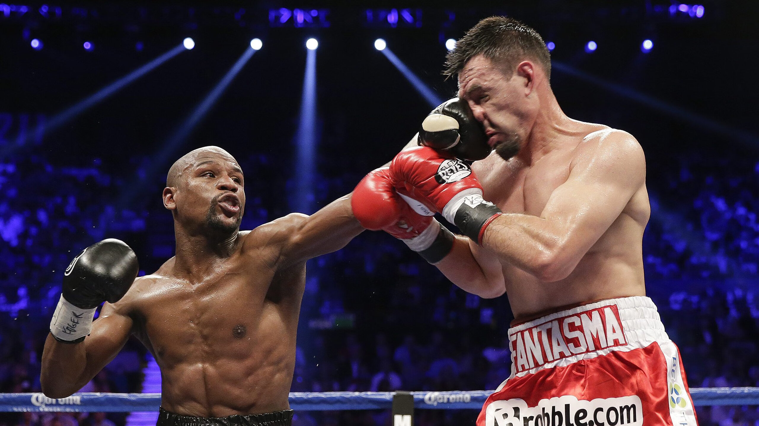 绿茵场外的战术博弈，卡塔尔足球智慧如何启示F1赛道上的凯恩时刻