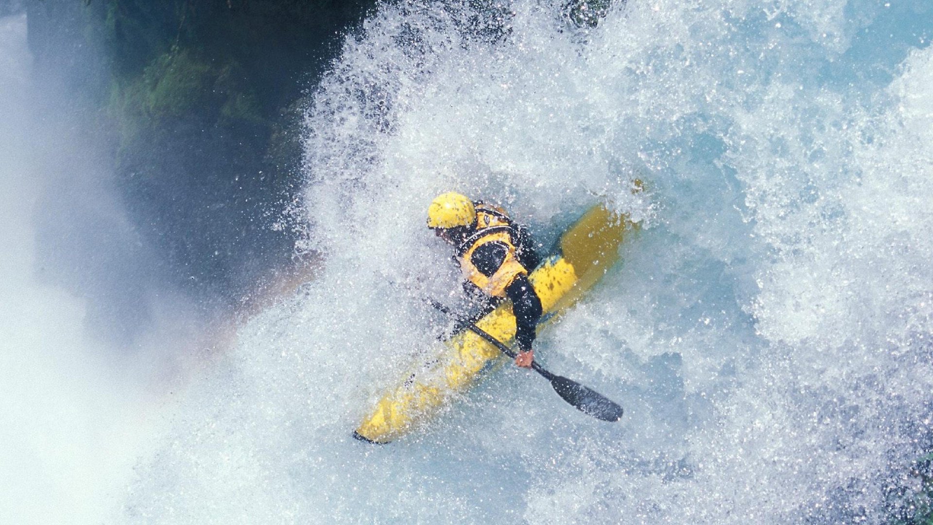 德约科维奇，从蒙特卡洛险胜到戴维斯杯点燃赛场，诠释网球的唯一性